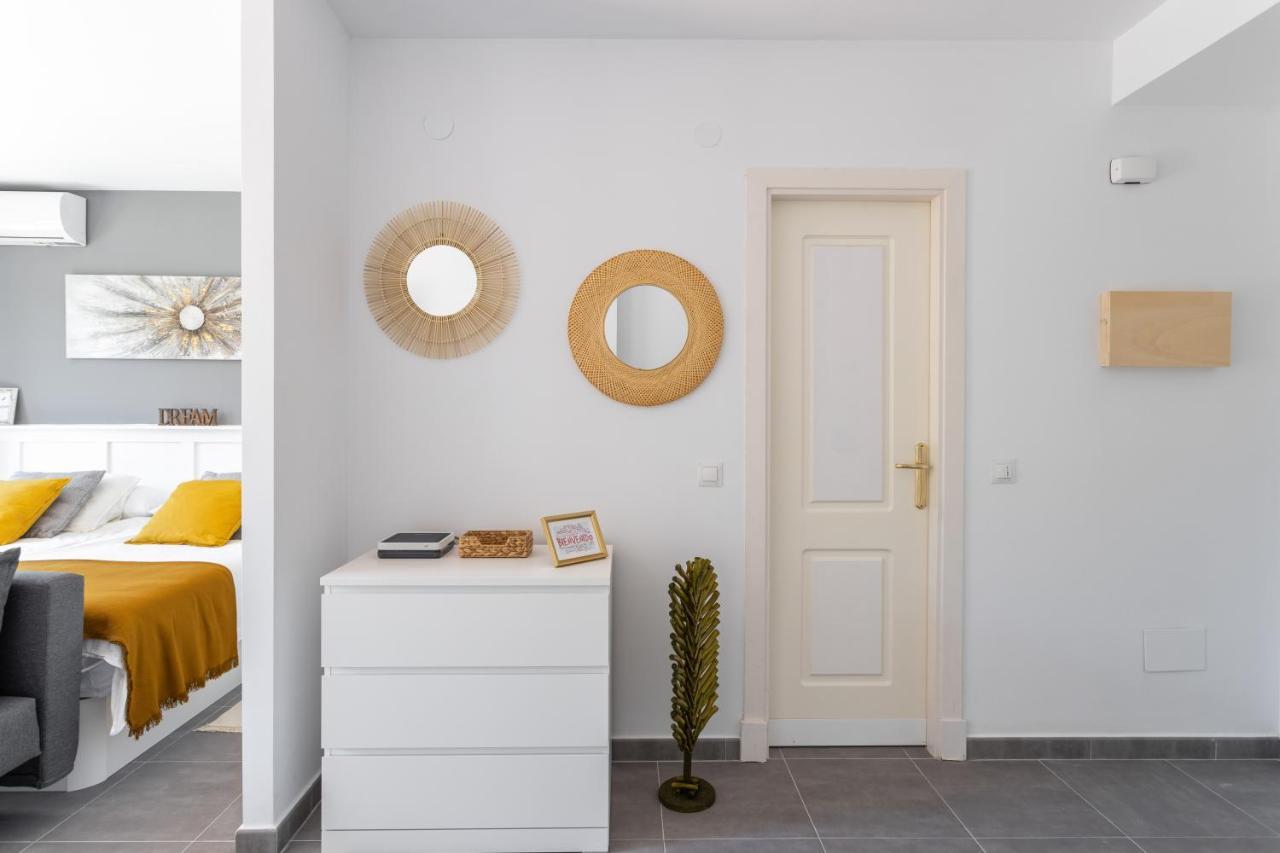 Oleholidays 216 Romana Playa Primera Linea Playa Marbella Exteriör bild